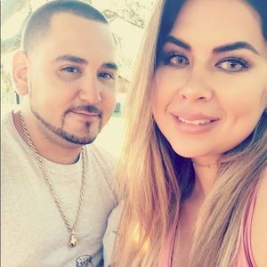 Meet your Posher, Larissa